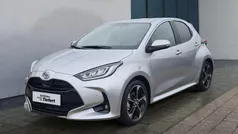 Silber Neu 2025 Toyota Yaris Hybrid Style Limousine | 30.680 € (Fairer Preis)