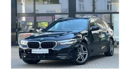 Gebraucht BMW 530 Sport Line 245 PS (180 kW) 2023 Schwarz Kombi