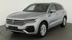 Antimonsilber metallic Gebraucht 2022 VW Touareg Elegance SUV | 55.445 € (Fairer Preis)