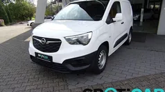 Weiß jade weiß Gebraucht 2021 Opel Combo Edition Van / Kleinbus | 15.250 € (Fairer Preis)