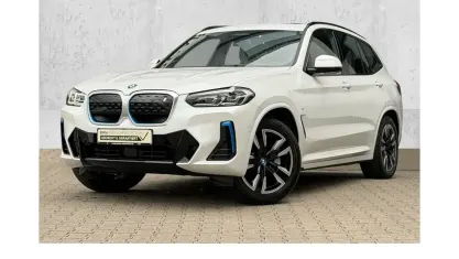 Gebraucht BMW iX3 M Sport 210 kW (286 PS) 2024 Weiß SUV
