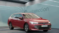 Rot Gebraucht 2024 VW Passat Business Kombi | 34.120 € (Fairer Preis)
