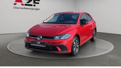 Używany VW Polo Goal 95 KM (69 kW) 2025 Czerwony Sedan/Limuzyna