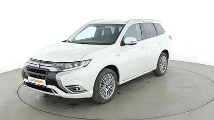 Weiß Gebraucht 2019 Mitsubishi Outlander Edition SUV | 20.880 € (Guter Preis)