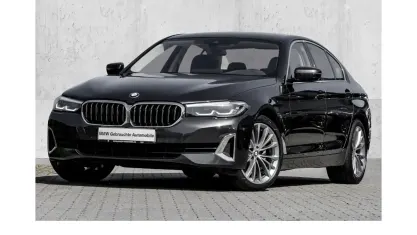 Gebraucht BMW 520 Luxury Line 190 PS (139 kW) 2023 Grau Limousine