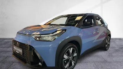 Neu Toyota Aygo X 116 PS (85 kW) 2026 Lavender purple SUV