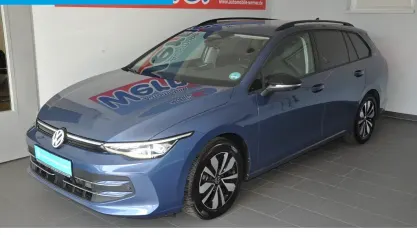 Gebraucht VW Golf VIII Goal 150 PS (110 kW) 2025 Anemonenblau metallic Kombi
