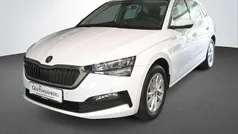 Weiß Gebraucht 2023 Skoda Scala Ambition Kleinwagen | 17.290 € (Fairer Preis)