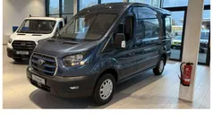 Chroma blau metallic Gebraucht 2022 Ford E-Transit Trend Van | 47.490 €