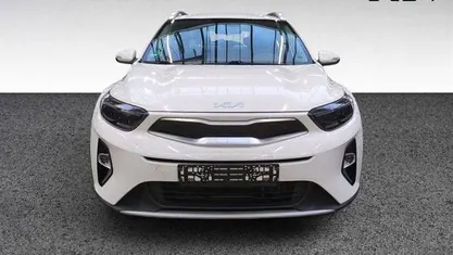 Gebraucht Kia Stonic Vision 101 PS (74 kW) 2024 Weiss SUV