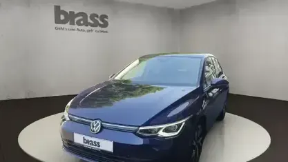 Gebraucht VW Golf VIII Life 150 PS (110 kW) 2023 Atlantic blue metallic Limousine