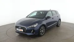 Blau Gebraucht 2017 Hyundai i30 Intro Edition Limousine | 11.590 € (Fairer Preis)