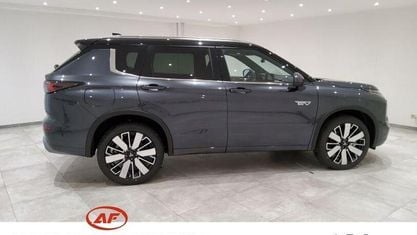 Neu Mitsubishi Outlander P-HEV Top 306 PS (225 kW) 2025 Grau SUV
