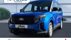 Bursting green Gebraucht 2024 Ford Tourneo Courier Trend Van / Kleinbus | 23.930 € (Guter Preis)