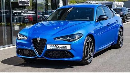 Begagnad Alfa Romeo Giulia Competizione 280 HK (205 kW) 2023 Blå Sedan