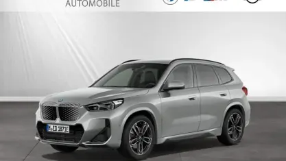 Neu BMW iX1 M Sport 150 kW (204 PS) 2026 Spacesilber metallic SUV