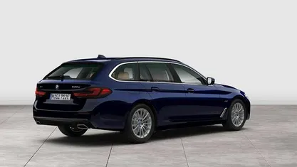 Gebraucht BMW 530e Sport Line 184 PS (135 kW) 2022 Blau Kombi