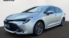 Silber Gebraucht 2024 Toyota Corolla Team Kombi | 31.760 € (Fairer Preis)