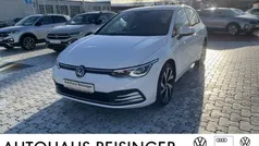 Weiß Gebraucht 2021 VW Golf VIII Style Kleinwagen | 23.850 € (Fairer Preis)