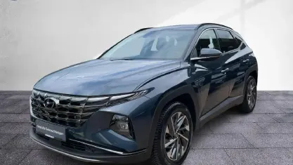 Gebraucht Hyundai Tucson Trend 150 PS (110 kW) 2020 Teal blue / met SUV
