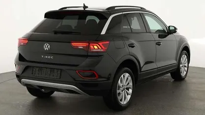 Gebraucht 2025 VW T-Roc Life SUV | 31.184 € (Fairer Preis)