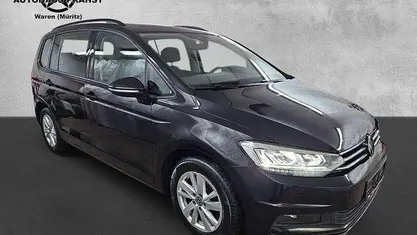 Gebraucht VW Touran 150 PS (110 kW) 2022 Schwarz Van / Kleinbus