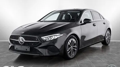 Gebraucht 2024 Mercedes A200 Progressive Limousine | 30.977 € (Fairer Preis)