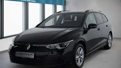 Gebraucht VW Golf VIII Life 150 PS (110 kW) 2024 Schwarz Kombi