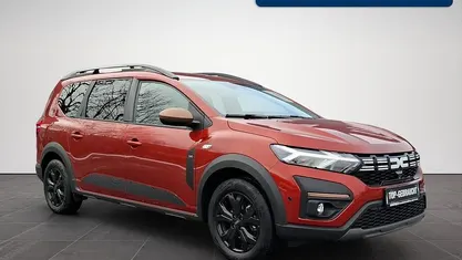 Terracottabraun metallic Gebraucht 2025 Dacia Jogger Extreme Van / Kleinbus | 25.780 € (Fairer Preis)