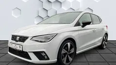 Weiß Gebraucht 2023 Seat Ibiza FR Limousine | 19.470 € (Fairer Preis)
