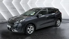 Grau Gebraucht 2017 Kia Niro Vision SUV | 16.900 € (Etwas zu teuer)