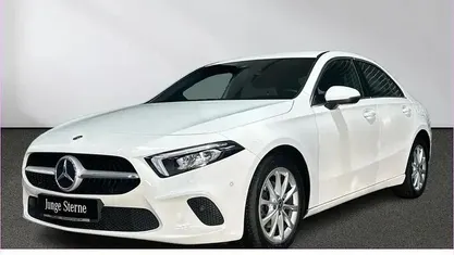 Gebraucht Mercedes A180 Business 116 PS (85 kW) 2020 Weiß Limousine