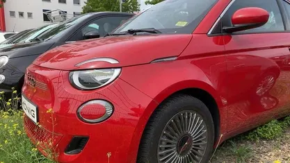 Gebraucht 2022 Fiat 500e Red Kleinwagen | 18.998 € (Fairer Preis)