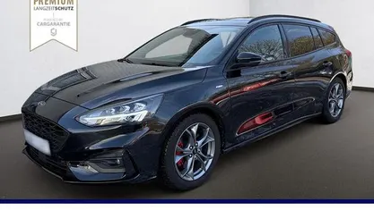 Gebraucht Ford Focus 125 PS (91 kW) 2020 Obsidianschwarz Limousine