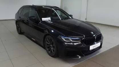 Gebraucht BMW 540 M Sport 340 PS (250 kW) 2021 Saphirschwarz metallic Kombi