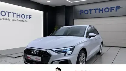 Gebraucht Audi A3 Sportback e-tron S-Line 204 PS (150 kW) 2024 Weiss Kleinwagen