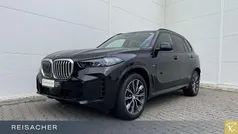 Saphirschwarz metallic Gebraucht 2024 BMW X5 Comfort Edition SUV | 81.349 € (Guter Preis)