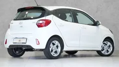 Atlas white / sol Gebraucht 2023 Hyundai i10 Trend Kleinwagen | 14.890 € (Guter Preis)