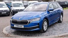 Raceblau metallic Gebraucht 2024 Skoda Octavia Selection Kombi | 28.675 € (Superpreis)