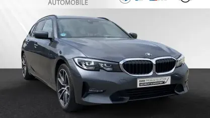 Gebraucht BMW 318 Sport Line 156 PS (114 kW) 2020 Mineralgrau metallic Kombi