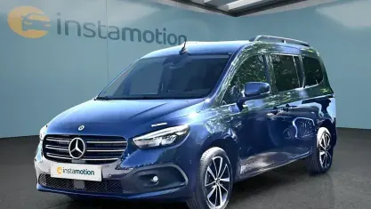 Gebraucht Mercedes T180 131 PS (96 kW) 2026 Blau Van / Kleinbus