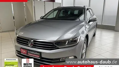 Pyritsilber metallic Gebraucht 2017 VW Passat Comfortline Kombi | 16.770 € (Fairer Preis)