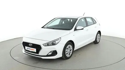 Gebraucht Hyundai i30 Pure 99 PS (72 kW) 2019 Limousine