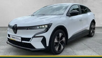 Gebraucht Renault Megane E-Tech Equilibre 96 kW (131 PS) 2023 Weiß Limousine