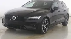 Onyx black (schwarz) Gebraucht 2024 Volvo V60 Plus Kombi | 37.960 € (Fairer Preis)
