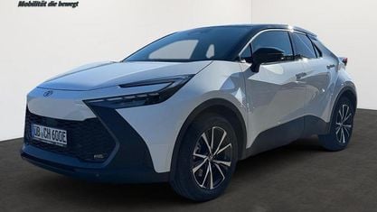 Neu Toyota C-HR 223 PS (164 kW) 2025 Schneeweiss/schwarz SUV