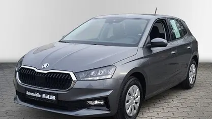 Neu Skoda Fabia Essence 95 PS (69 kW) 2026 Grau Kleinwagen