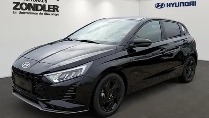 Neu Hyundai i20 Blackline 90 PS (66 kW) 2026 Met (schwarz Kleinwagen