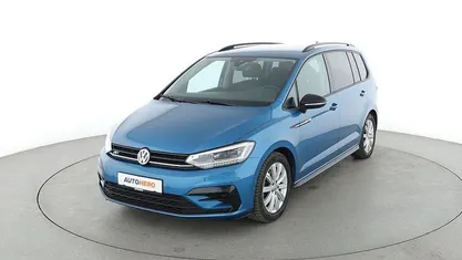 Blau Gebraucht 2019 VW Touran Highline Van / Kleinbus | 25.220 € (Fairer Preis)