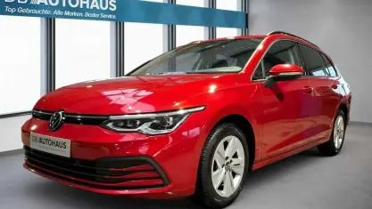 Usata VW Golf VIII Life 150 CV (110 kW) 2023 Rosso Station wagon
